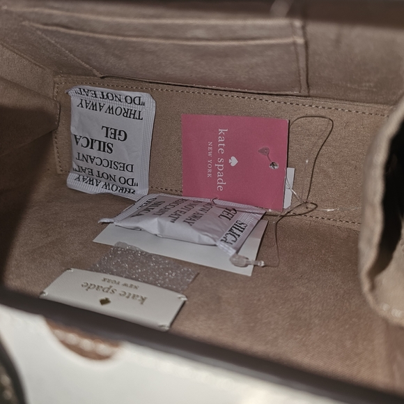 Kate Spade Wrapping Party Purse - Picture 5 of 6